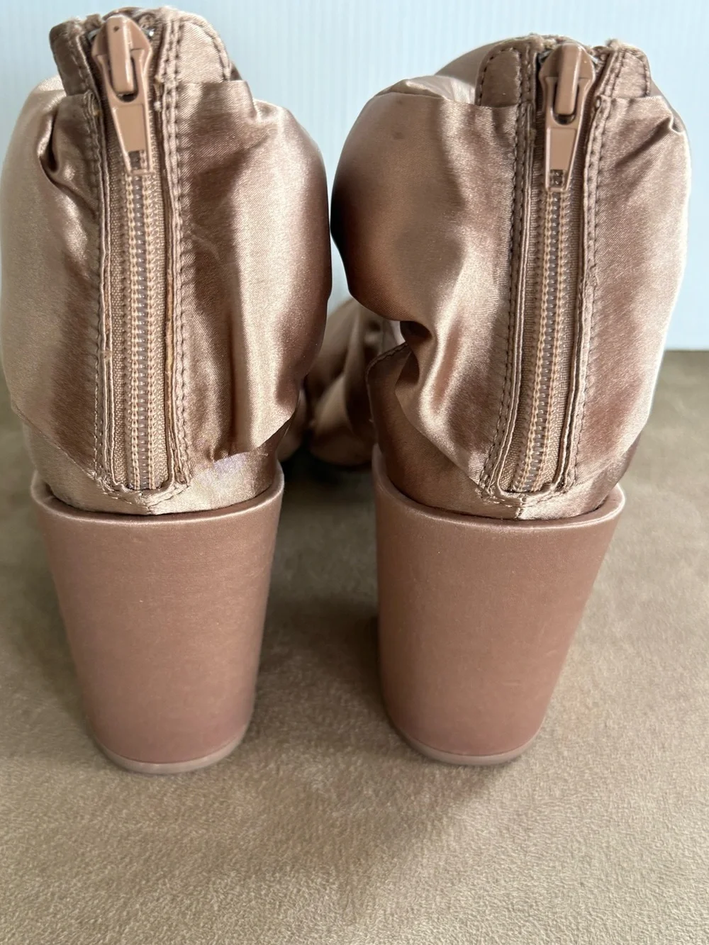 KELSI DAGGER BROOKLYN satin quilt heels